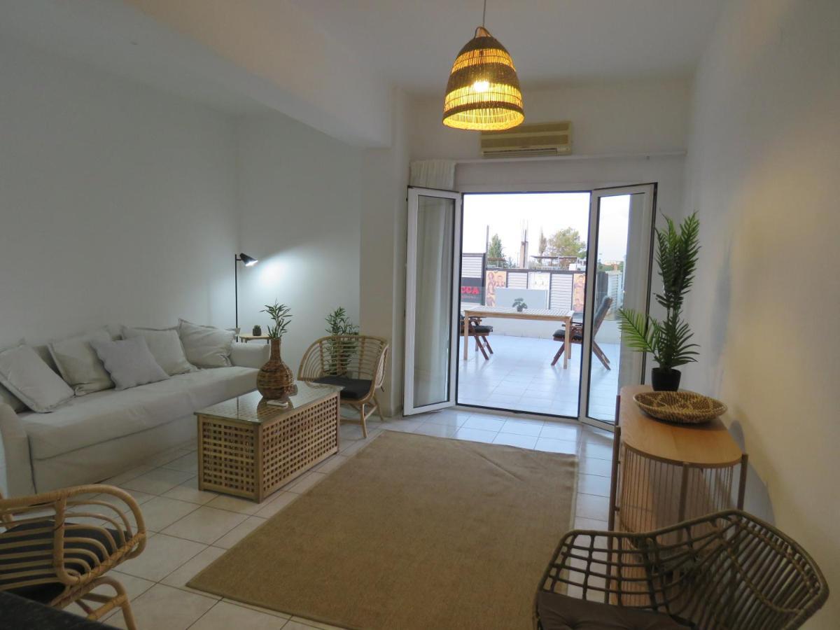 Divine & Apartment